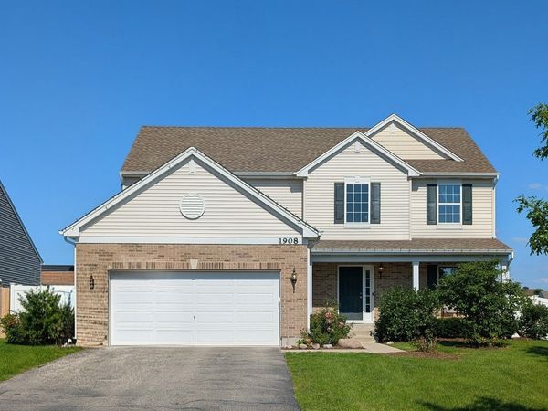 1908 Foxborough Way , Joliet, IL 60431
