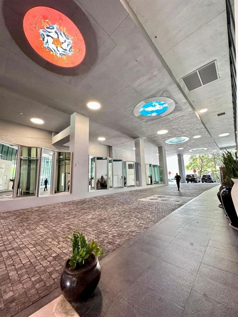 1300 S Miami Ave , Unit 1605, Miami, FL 33130 Photo