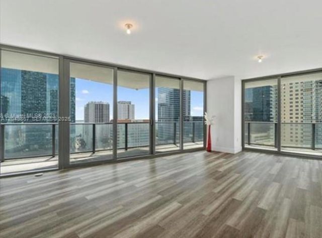 1300 S Miami Ave , Unit 1605, Miami, FL 33130 Photo