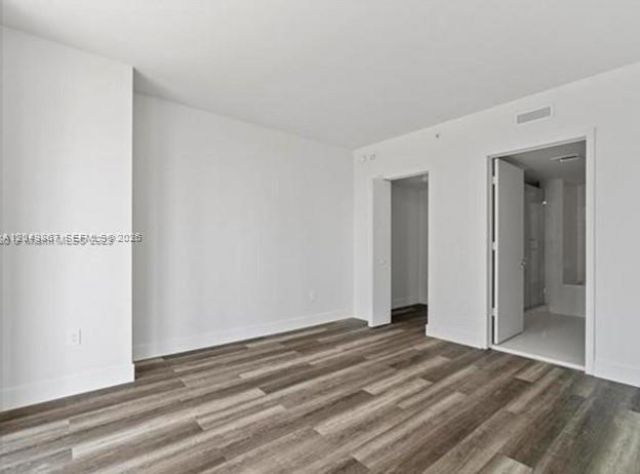 1300 S Miami Ave , Unit 1605, Miami, FL 33130 Photo