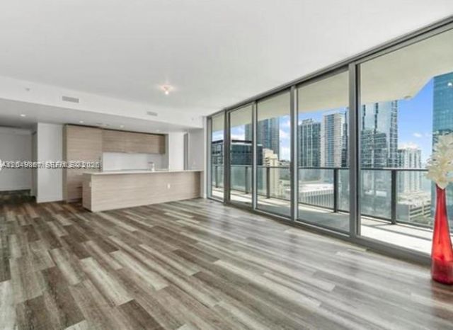 1300 S Miami Ave , Unit 1605, Miami, FL 33130 Photo