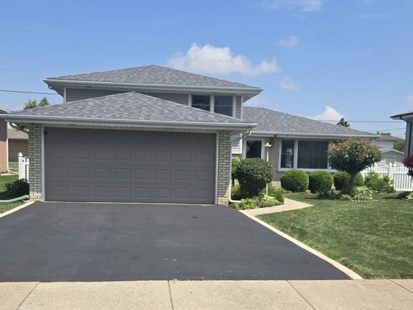 7836 W 81st Street , Bridgeview, IL 60455