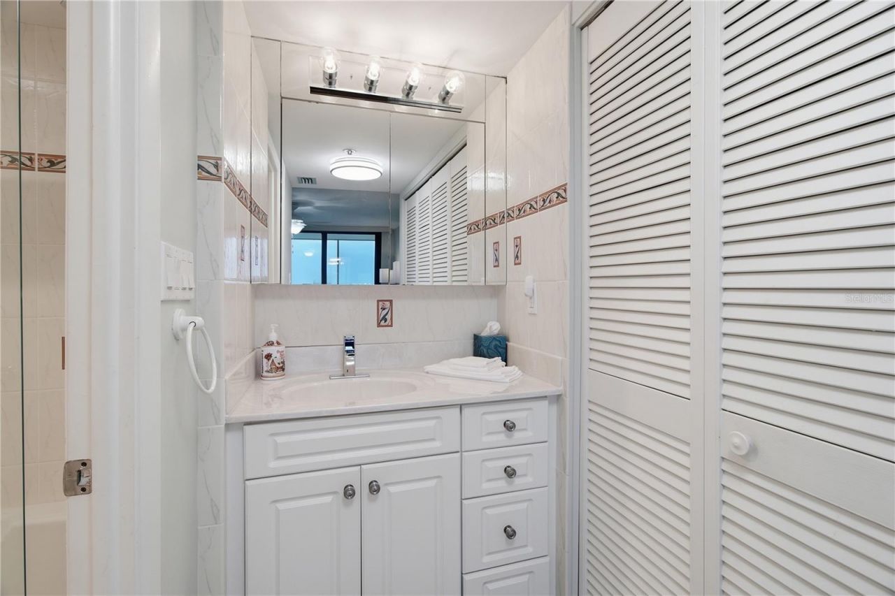 770 S Palm Avenue, Unit PH2, Sarasota, FL 34236 Photo