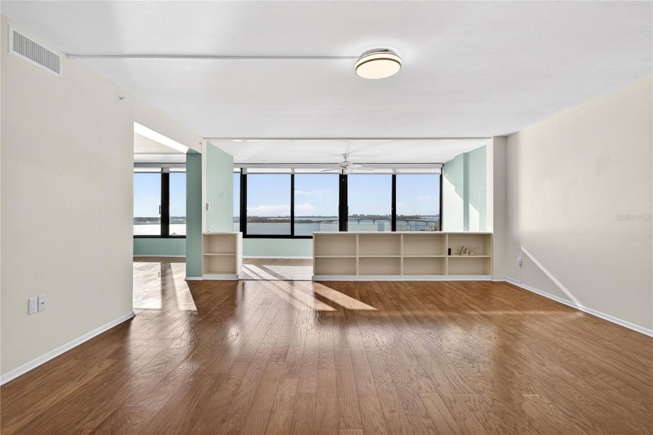 770 S Palm Avenue , Unit PH2, Sarasota, FL 34236 Photo