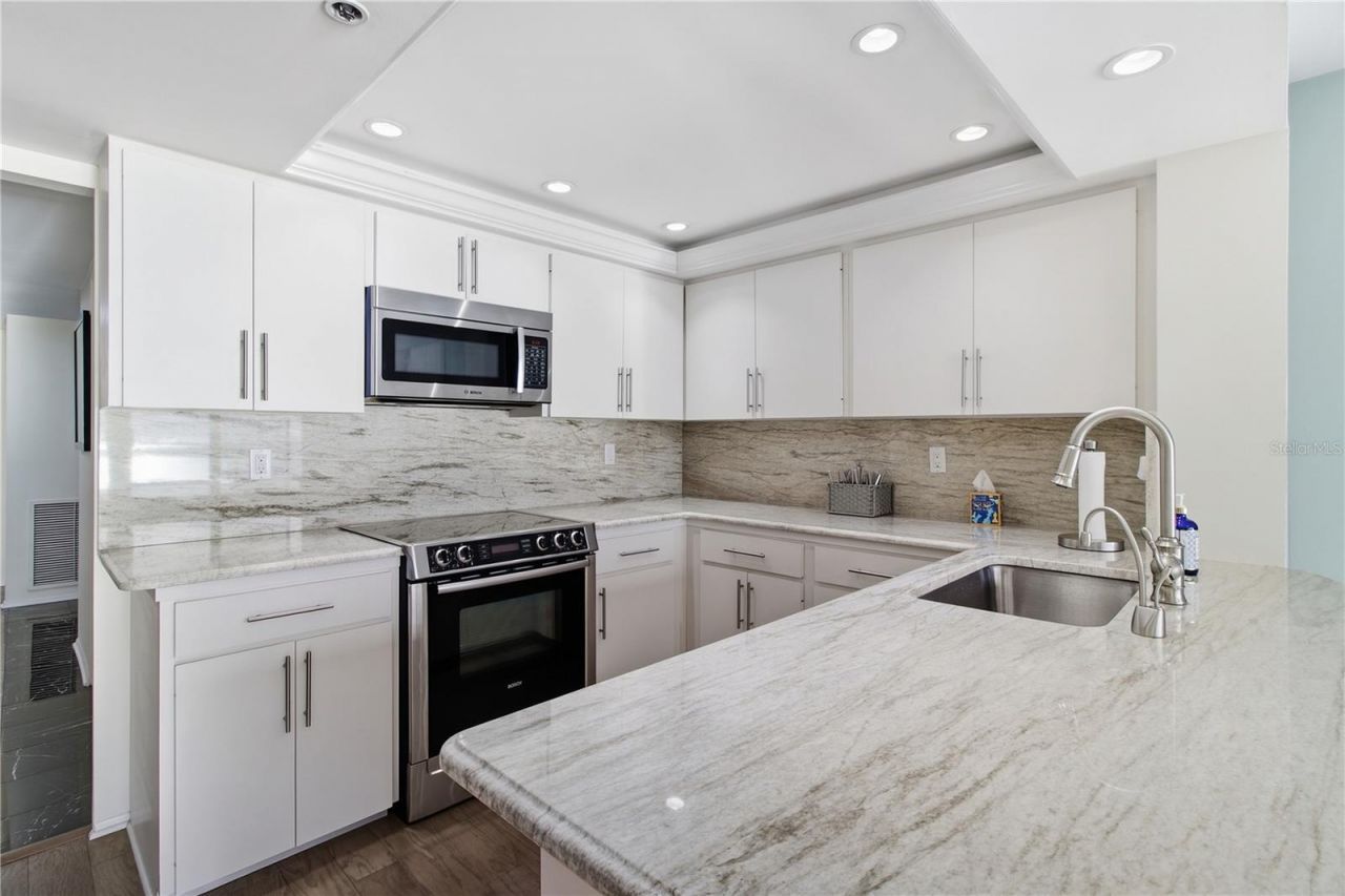 770 S Palm Avenue, Unit PH2, Sarasota, FL 34236 Photo