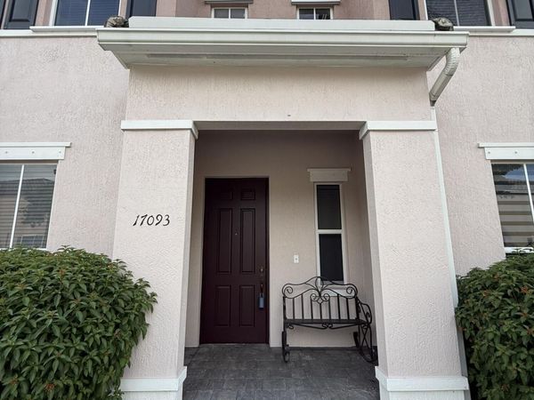 17093 SW 93rd Street, Miami, FL 33196