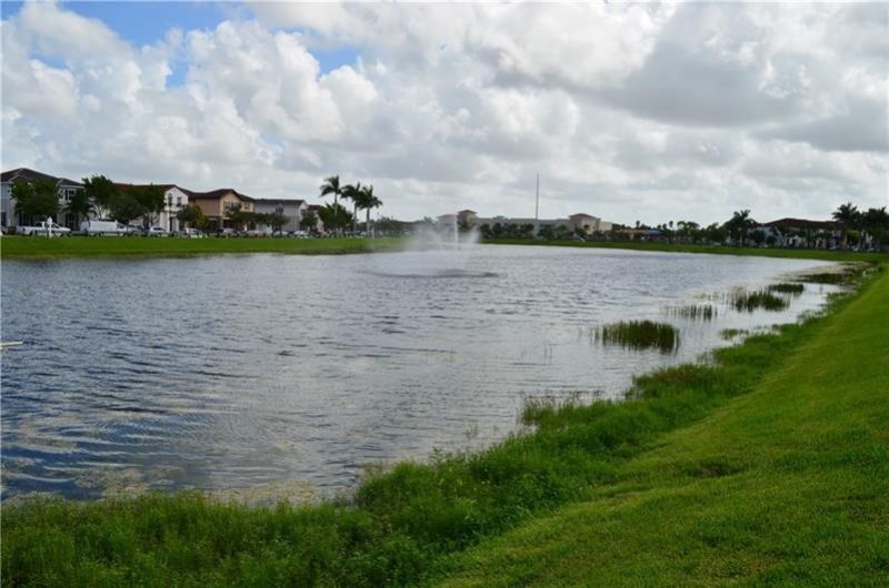 17093 SW 93rd Street, Miami, FL 33196 Photo