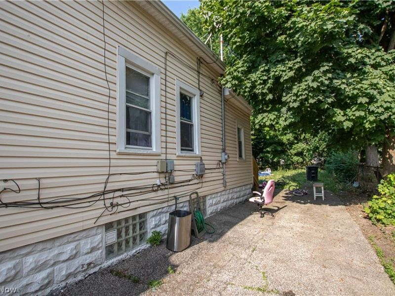 2785 E 126th Street, Cleveland, OH 44120 Photo 3