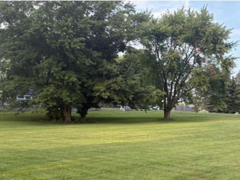 2574 W Choctaw Drive, London, OH 43140 Photo 3