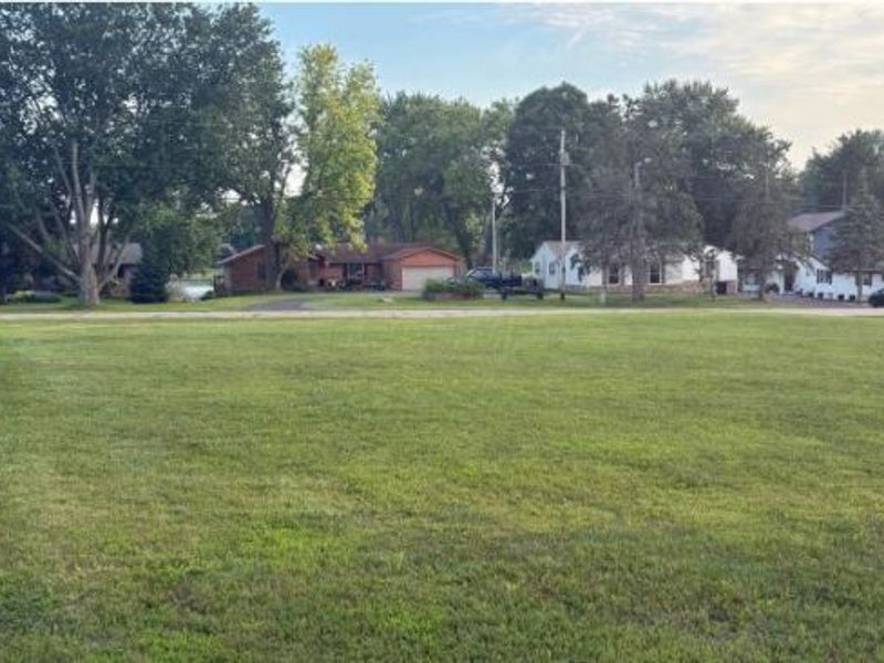 2574 W Choctaw Drive, London, OH 43140 Photo 6