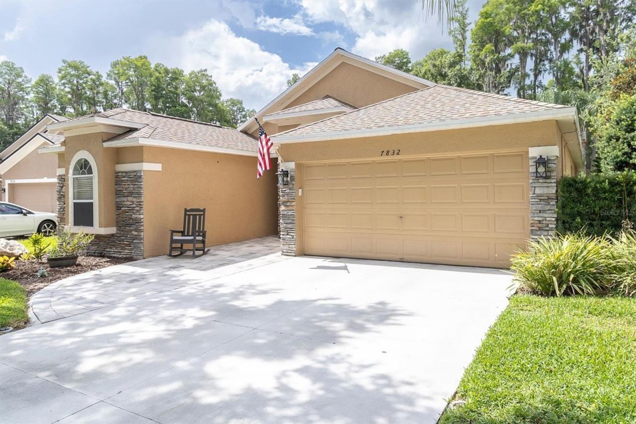 7832 Blue Spring Drive , Land O Lakes, FL 34637 Photo