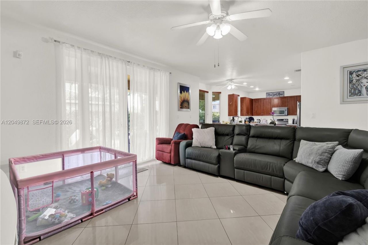 20765 SW 89th Ave, Cutler Bay, FL 33189 Photo