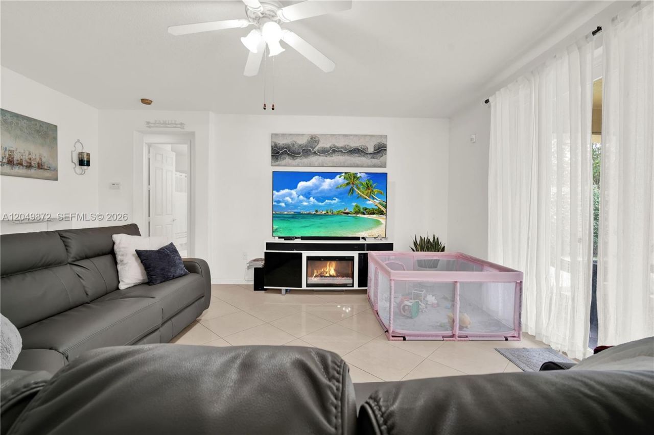 20765 SW 89th Ave, Cutler Bay, FL 33189 Photo