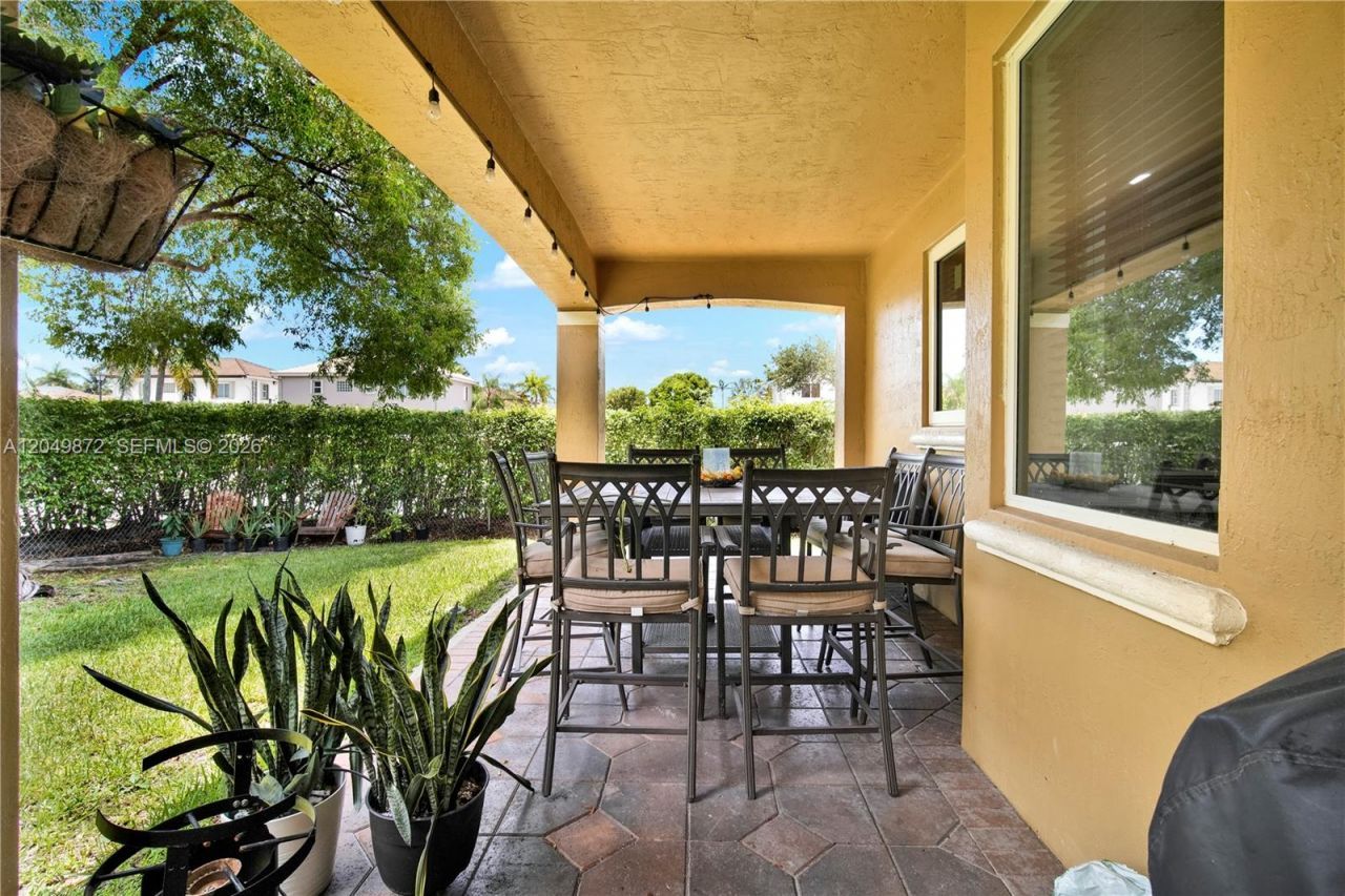 20765 SW 89th Ave, Cutler Bay, FL 33189 Photo