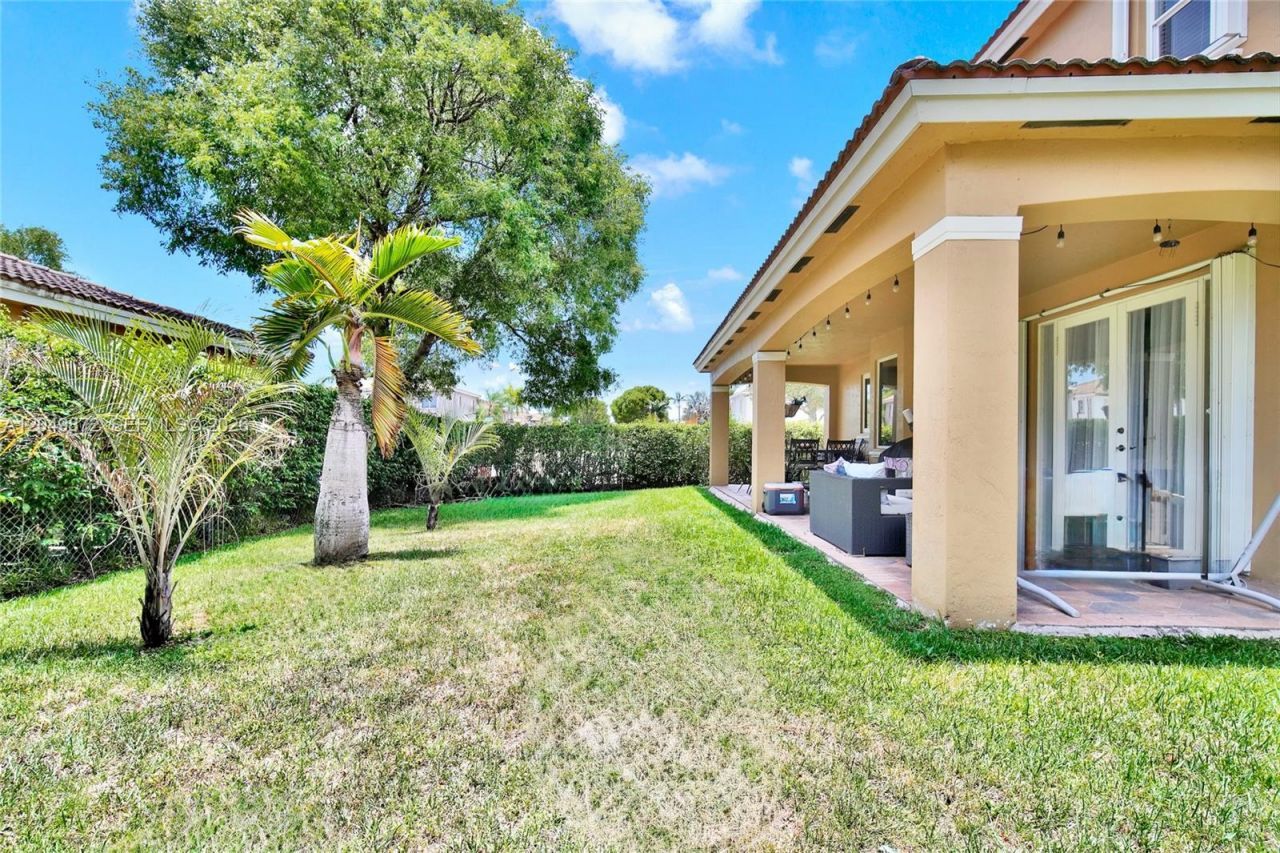 20765 SW 89th Ave, Cutler Bay, FL 33189 Photo