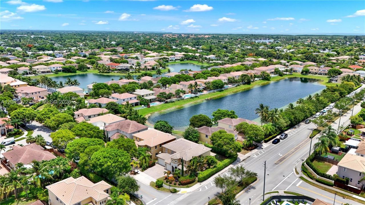 20765 SW 89th Ave, Cutler Bay, FL 33189 Photo
