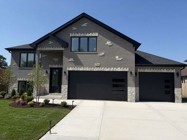 7744 W 81st Street , Bridgeview, IL 60455