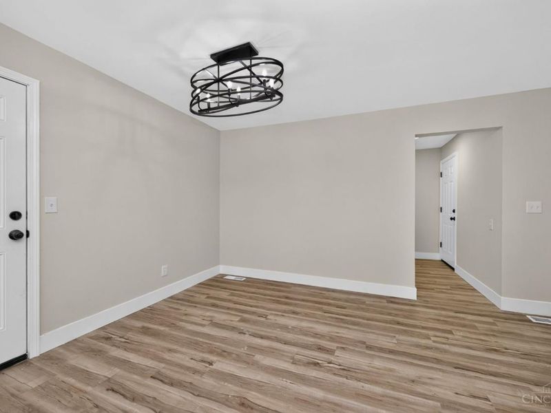11475 Fiesta Court, Forest Park, OH 45240 Photo 9