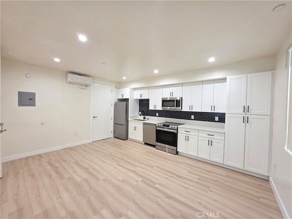 14618 Sylvan Street, Van Nuys, CA 91411
