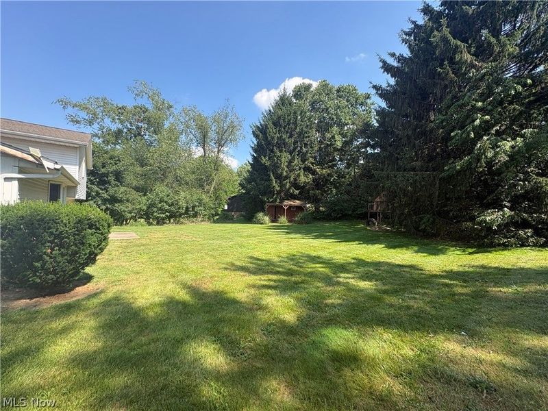 3066 Lake Center Street NW, Uniontown, OH 44685 Photo 5