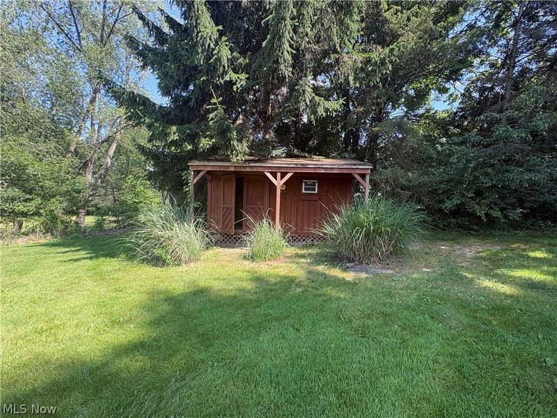 3066 Lake Center Street NW, Uniontown, OH 44685 Photo 7