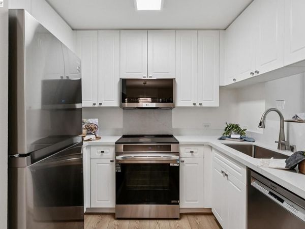 1315 Alma Ave, Unit 211, Walnut Creek, CA 94596