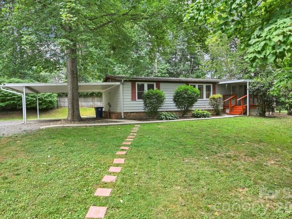 10 Canyon Cove , Candler, NC 28715