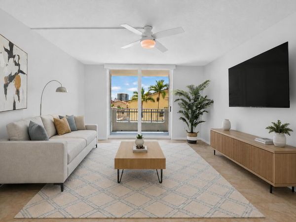 403 S Sapodilla Avenue, Unit 307, West Palm Beach, FL 33401