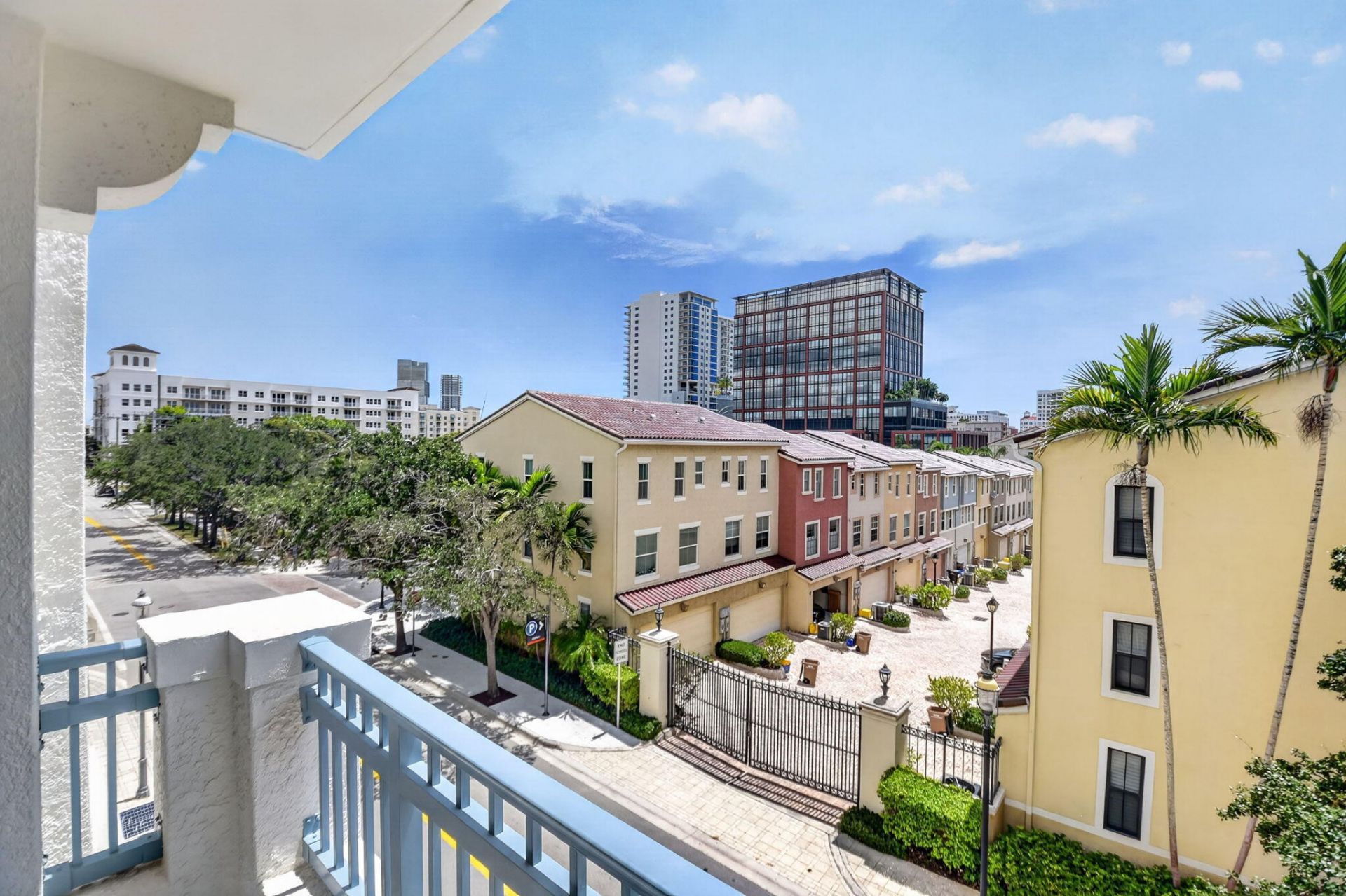 403 S Sapodilla Avenue, Unit 307, West Palm Beach, FL 33401 Photo