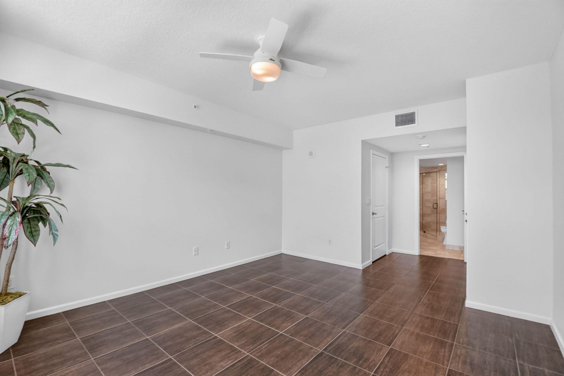 403 S Sapodilla Avenue, Unit 307, West Palm Beach, FL 33401 Photo