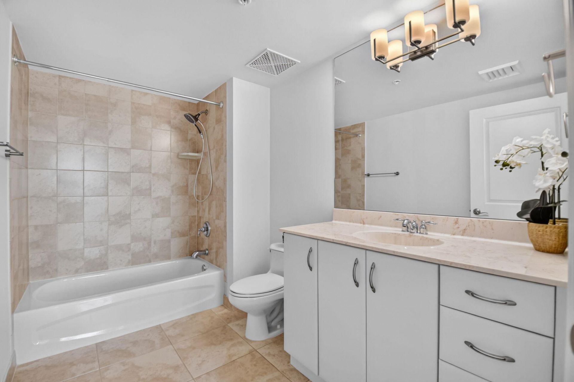 403 S Sapodilla Avenue, Unit 307, West Palm Beach, FL 33401 Photo