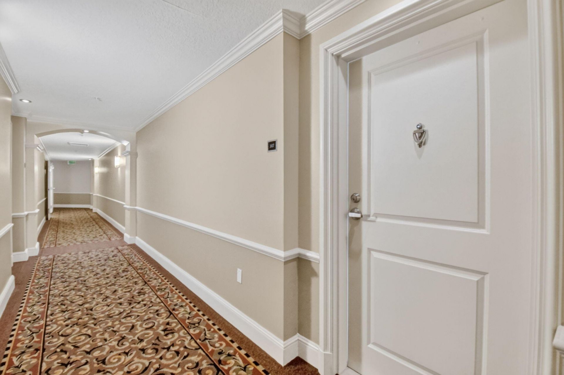 403 S Sapodilla Avenue, Unit 307, West Palm Beach, FL 33401 Photo