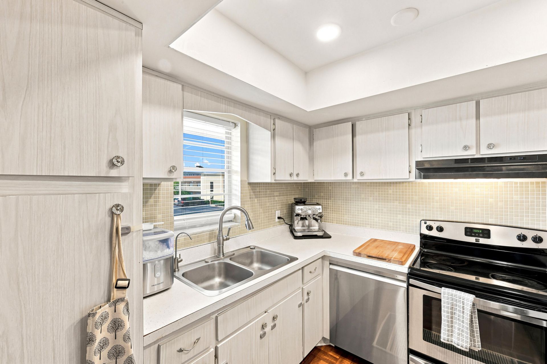 415 U.s. Highway 1, Unit 203, North Palm Beach, FL 33408 Photo