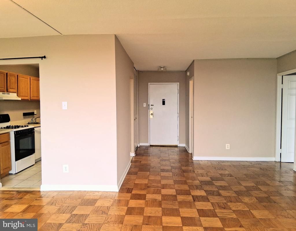 11801 ROCKVILLE PIKE, ROCKVILLE, MD 20852
