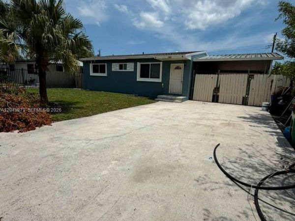 2420 NW 141st St , Opa-Locka, FL 33054