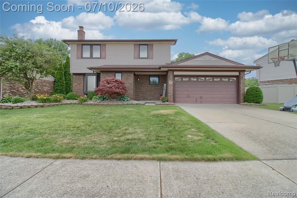 19596 Dawnshire Drive, Brownstown Township, MI 48193 Main Photo