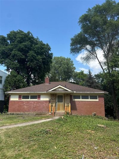5910 Lakewood Boulevard, Clarkston, MI 48346 Main Photo