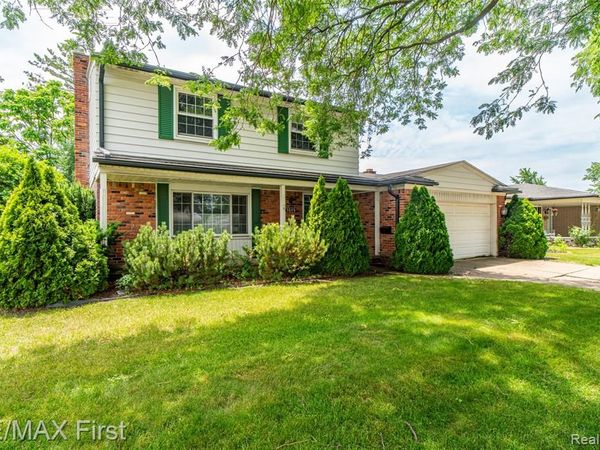 3848 Pall Drive, Warren, MI 48092