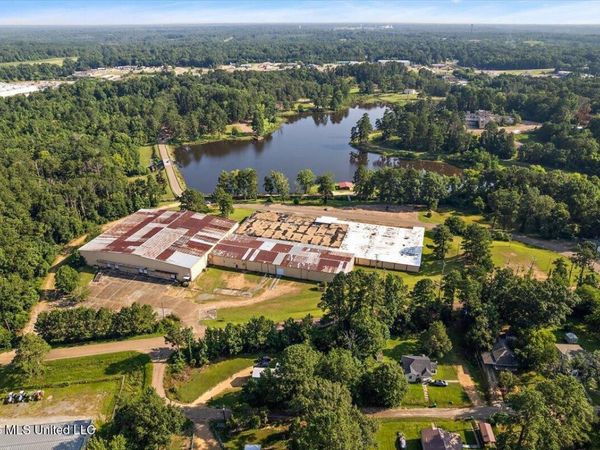 220 W Whitworth Street, Hazlehurst, MS 39083