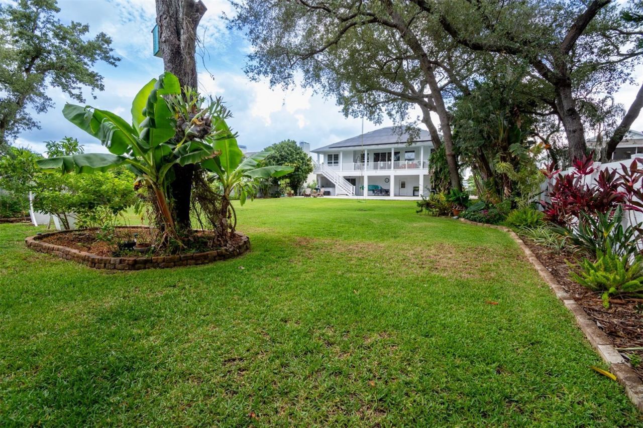 1605 Gulf Road, Tarpon Springs, FL 34689 Photo