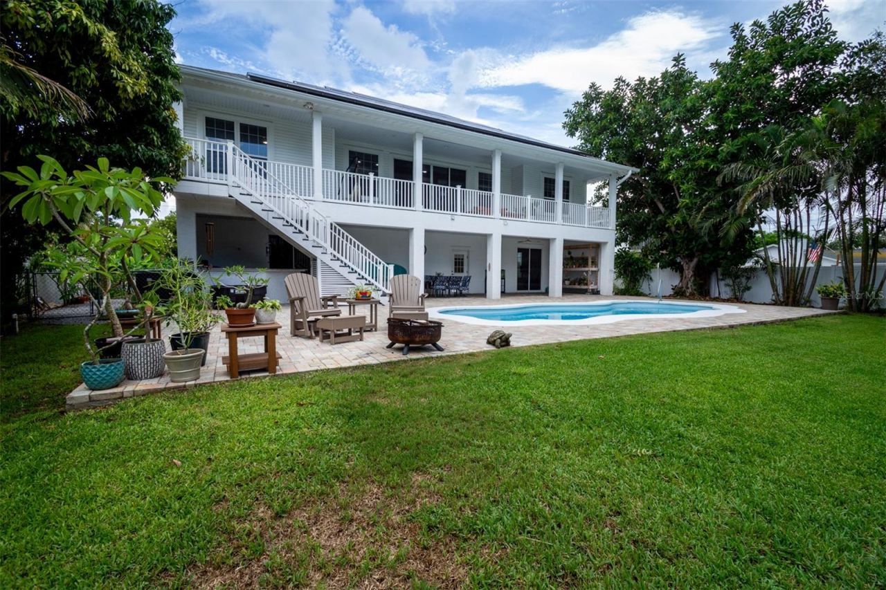 1605 Gulf Road, Tarpon Springs, FL 34689 Photo