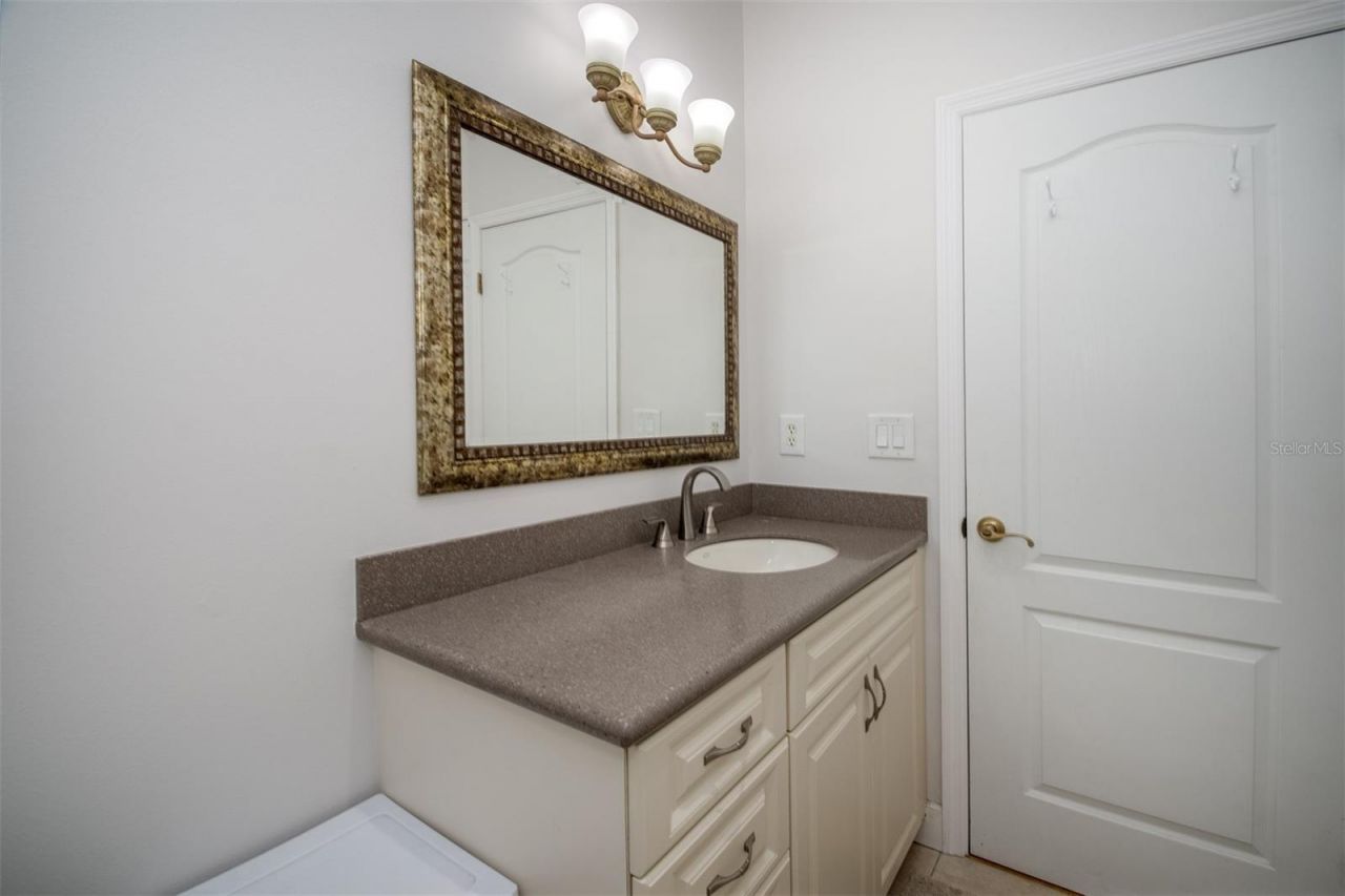 1605 Gulf Road, Tarpon Springs, FL 34689 Photo
