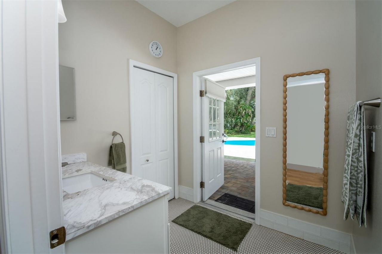 1605 Gulf Road, Tarpon Springs, FL 34689 Photo
