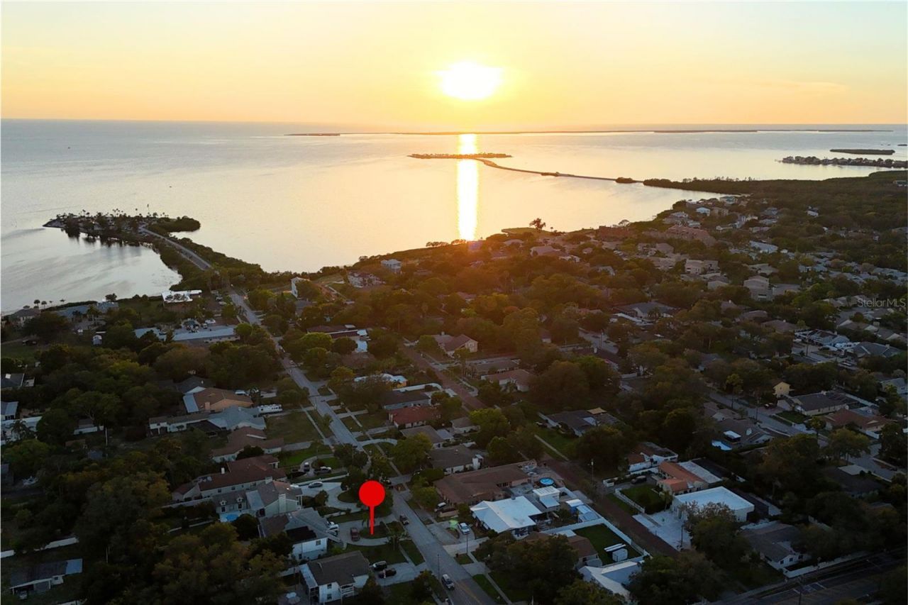 1605 Gulf Road, Tarpon Springs, FL 34689 Photo