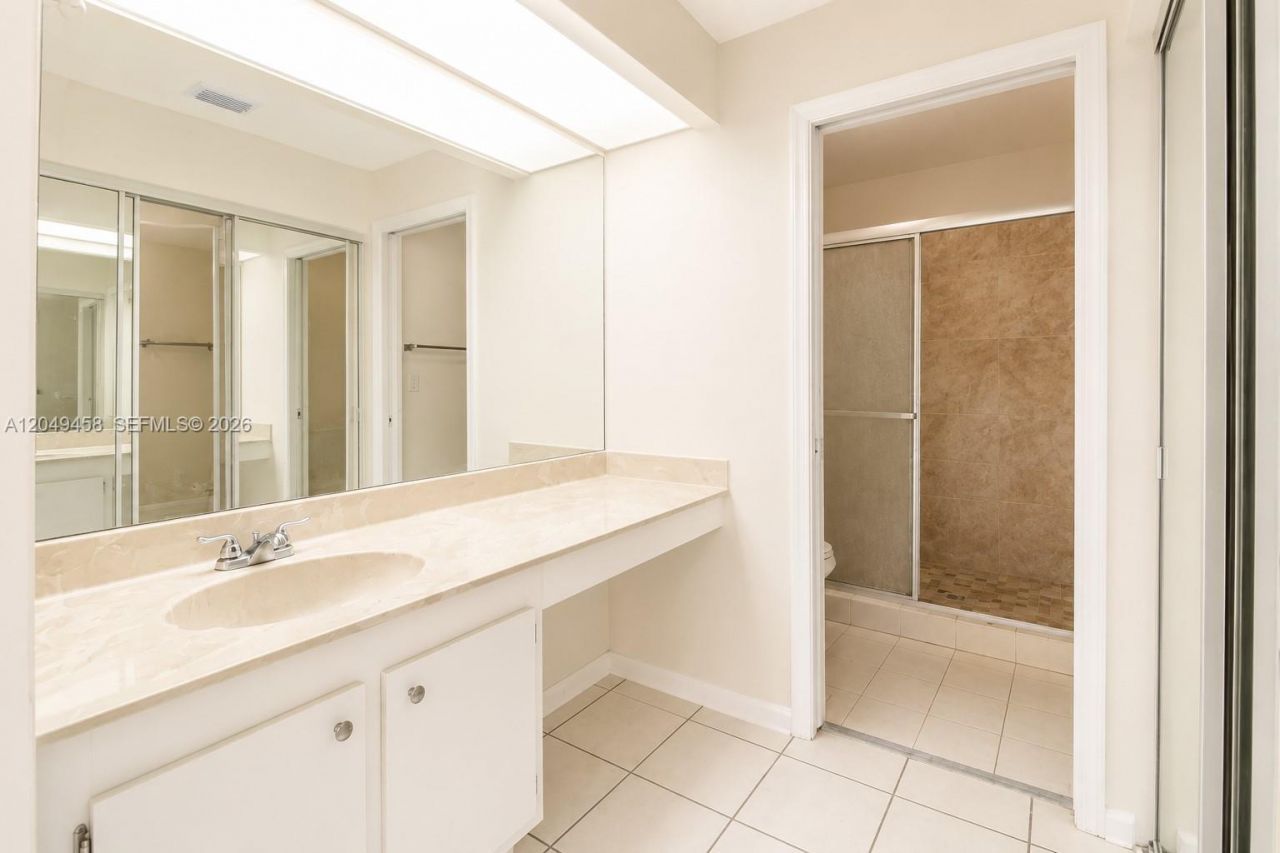 687 SE 22nd Dr , Homestead, FL 33033 Photo