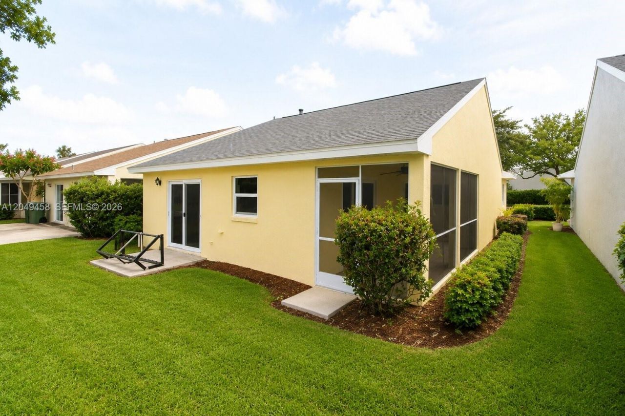 687 SE 22nd Dr , Homestead, FL 33033 Photo