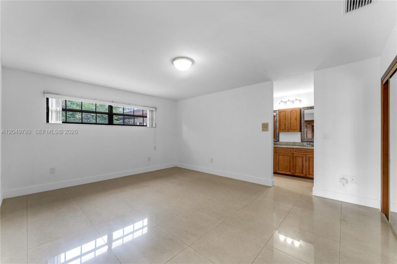 3730 SW 136th Ct, Miami, FL 33175 Photo