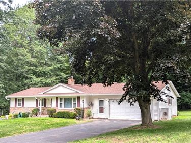 28 Kingswood Drive, Rochester, NY 14624
