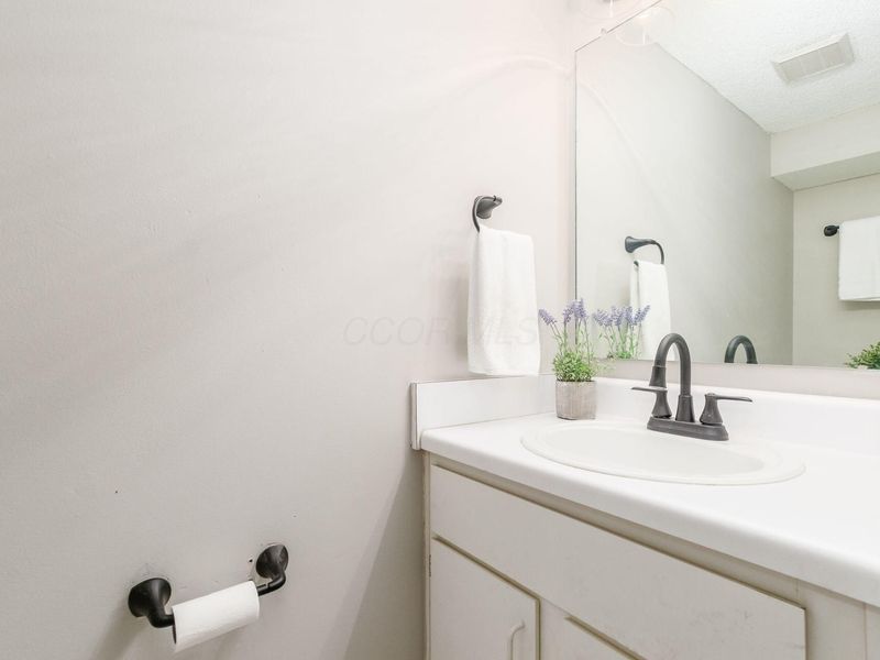 5070 Stoneybrook Boulevard , Unit 3B, Hilliard, OH 43026 Photo 38