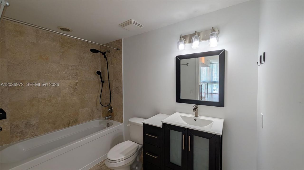 350 S Miami Ave , Unit 704, Miami, FL 33130 Photo